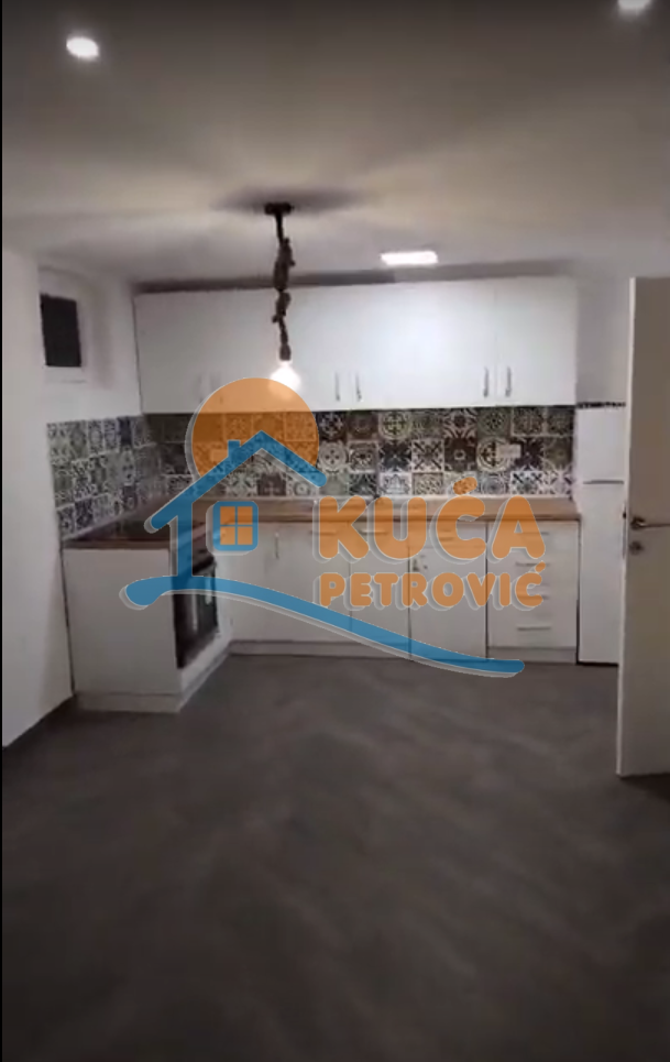 Lokal, 58 m2, Čair, Zetska ID: i-010183 3