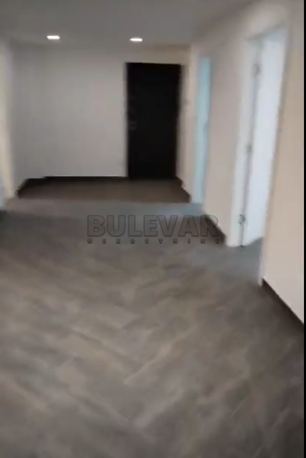 Lokal, 58 m2, Čair, Zetska ID: i-010183 7