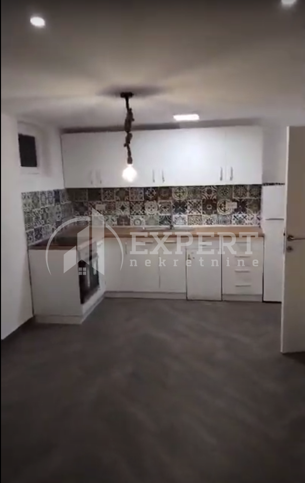 Lokal, 58 m2, Čair, Zetska ID: i-010183 3