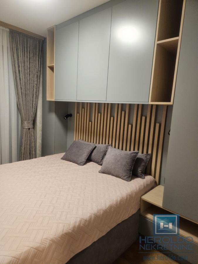 Nov opremljen stan na Zlatiboru 14