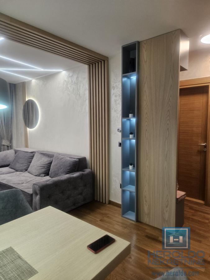 Nov opremljen stan na Zlatiboru 8