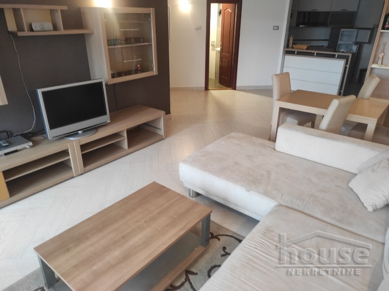 Stan,NOVI SAD,BULEVAR 92m2,227400€ , ID: 1061625 2