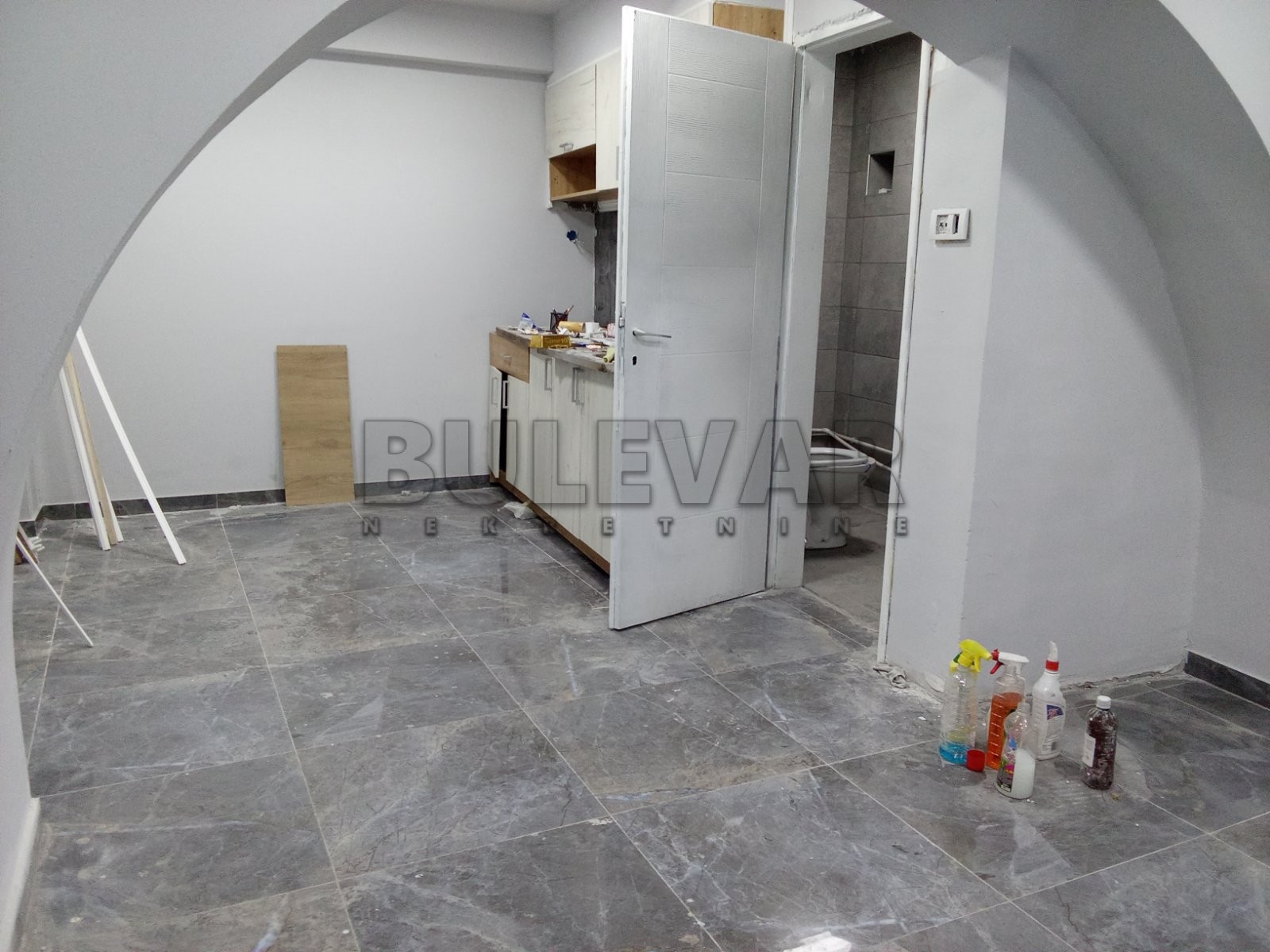 Lokal, 65 m2, Obilićev Venac, Jug Bogdanova ID: p-011535 3