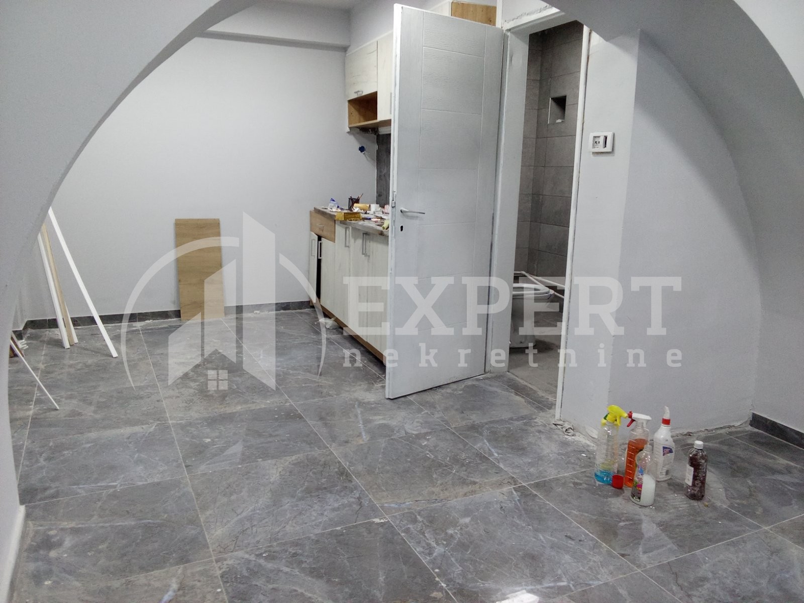 Lokal, 65 m2, Obilićev Venac, Jug Bogdanova ID: p-011535 3