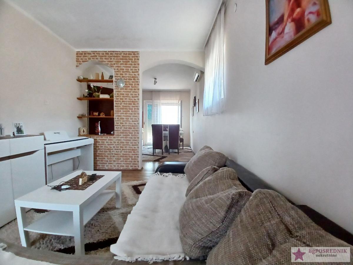 Surčin, Dobanovci, Anđelka Čobanovića, 160m2 5