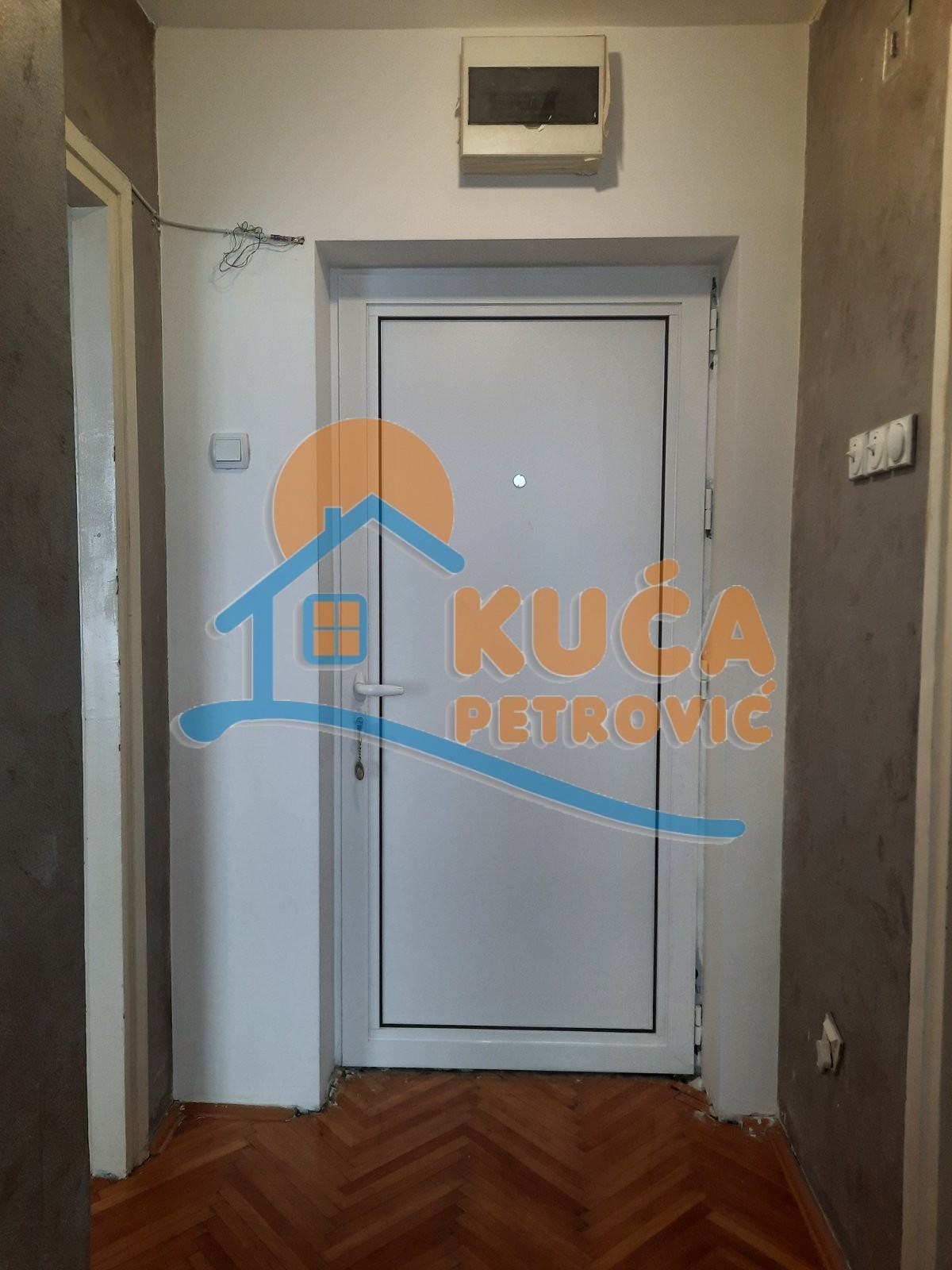 Dvosoban stan, 50 m2, Centar, Generala Milojka Lešjanina ID: i-011654 12