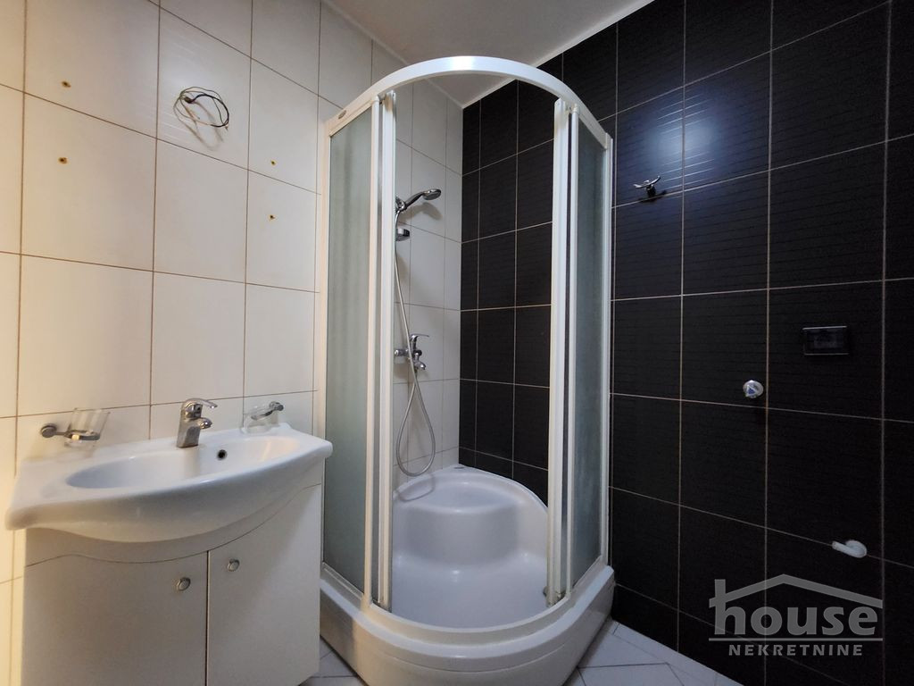 Stan,NOVI SAD,BULEVAR 94m2,231750€ , ID: 1059489 11
