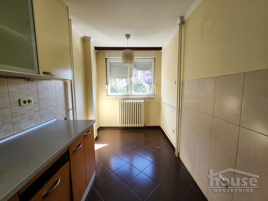 Stan,NOVI SAD,BULEVAR 94m2,231750€ , ID: 1059489 9