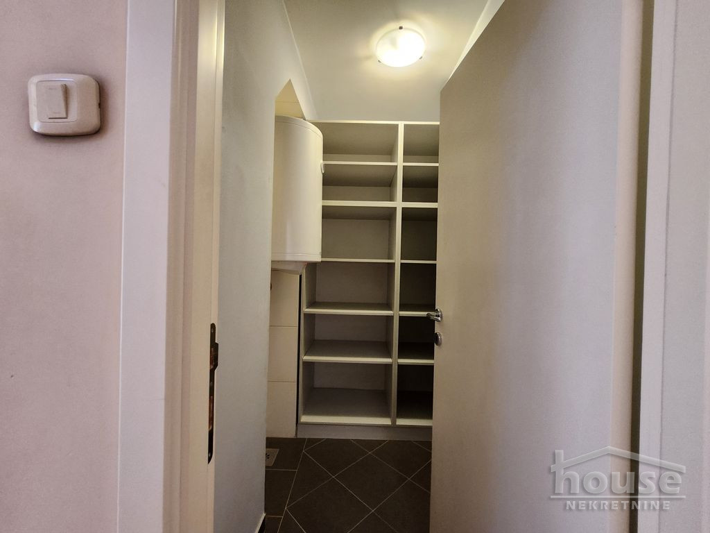 Stan,NOVI SAD,BULEVAR 94m2,231750€ , ID: 1059489 15