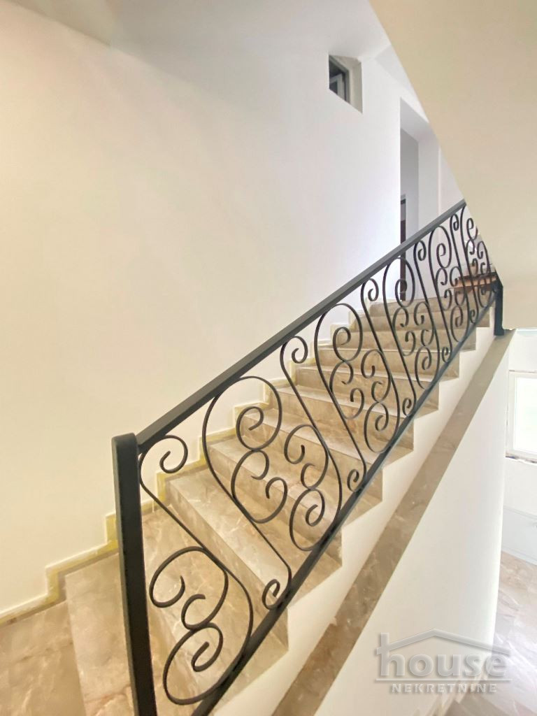 Kuće,PETROVARADIN,PETROVARADIN 270m2,3500€ , ID: 9116484 4