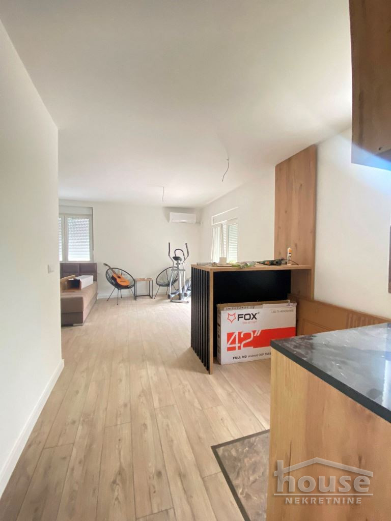 Kuće,PETROVARADIN,PETROVARADIN 270m2,3500€ , ID: 9116484 19