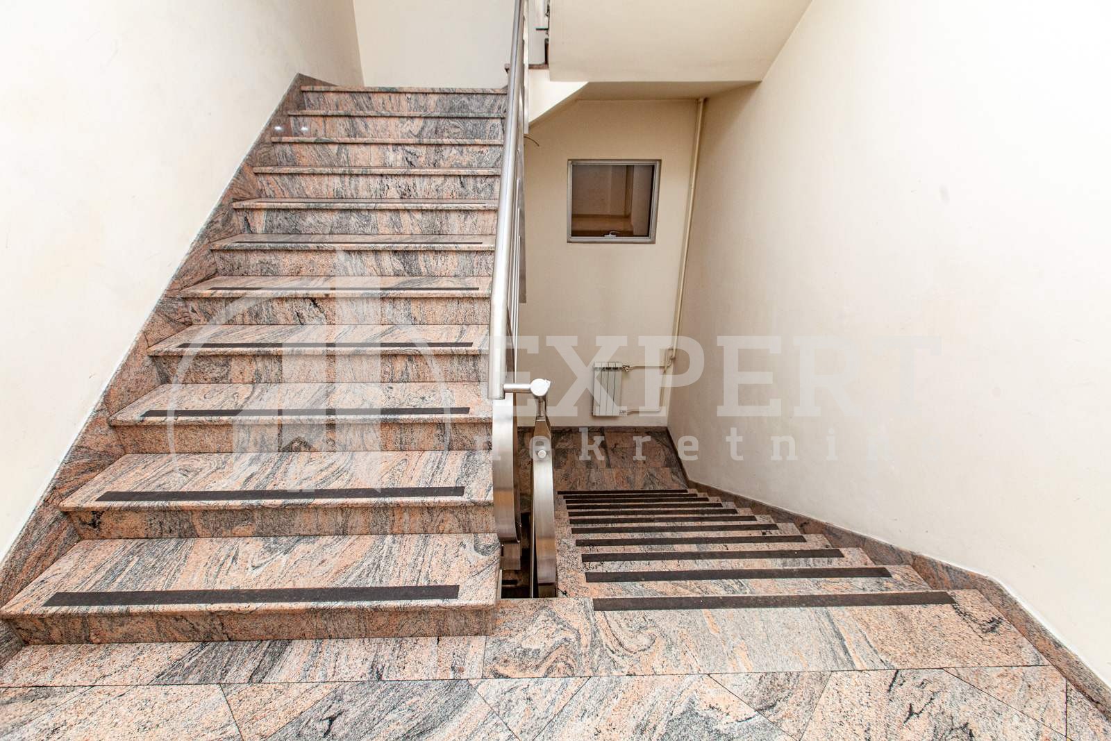 Lokal, 1045 m2, Centar, Kej 29. decembra ID: i-03732 10