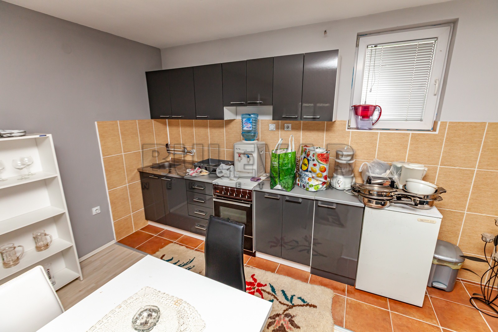 četvorosobna kuća, 200 m2, Malošište, Malošište ID: i-011628 9