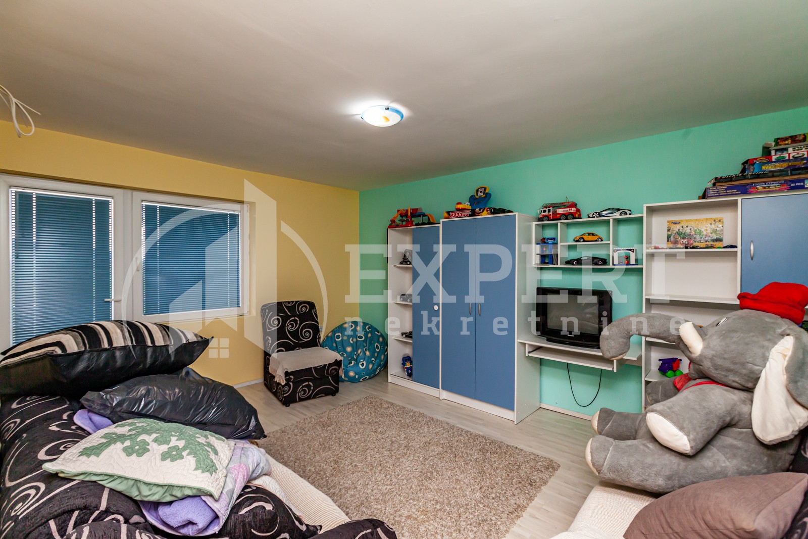 četvorosobna kuća, 200 m2, Malošište, Malošište ID: i-011628 10