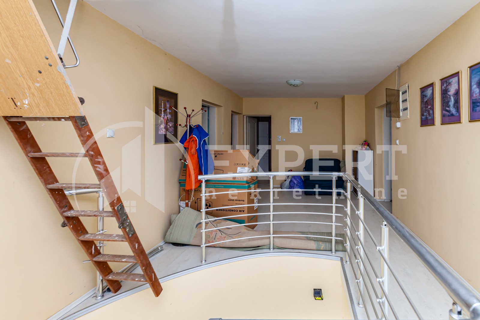 četvorosobna kuća, 200 m2, Malošište, Malošište ID: i-011628 18