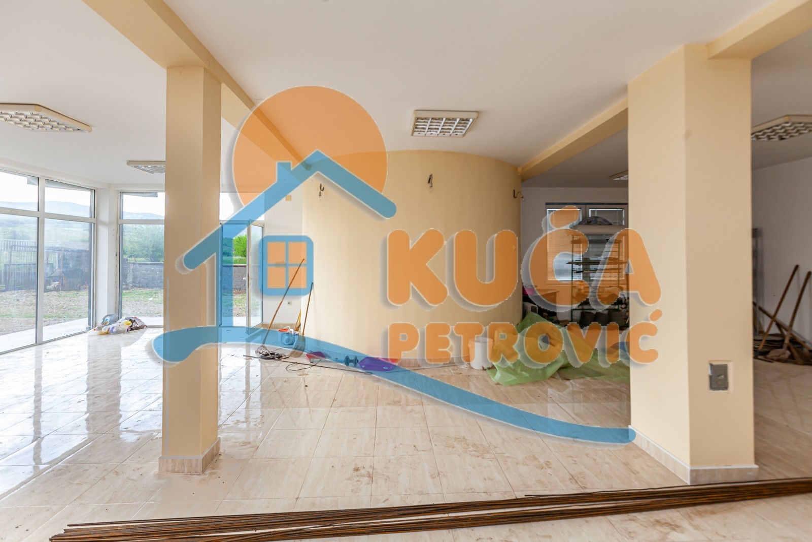 četvorosobna kuća, 200 m2, Malošište, Malošište ID: i-011628 19