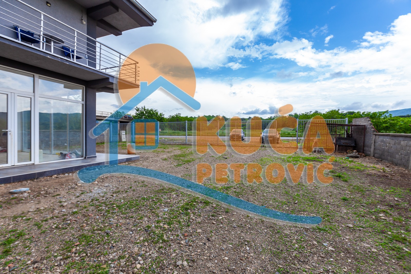četvorosobna kuća, 200 m2, Malošište, Malošište ID: i-011628 2