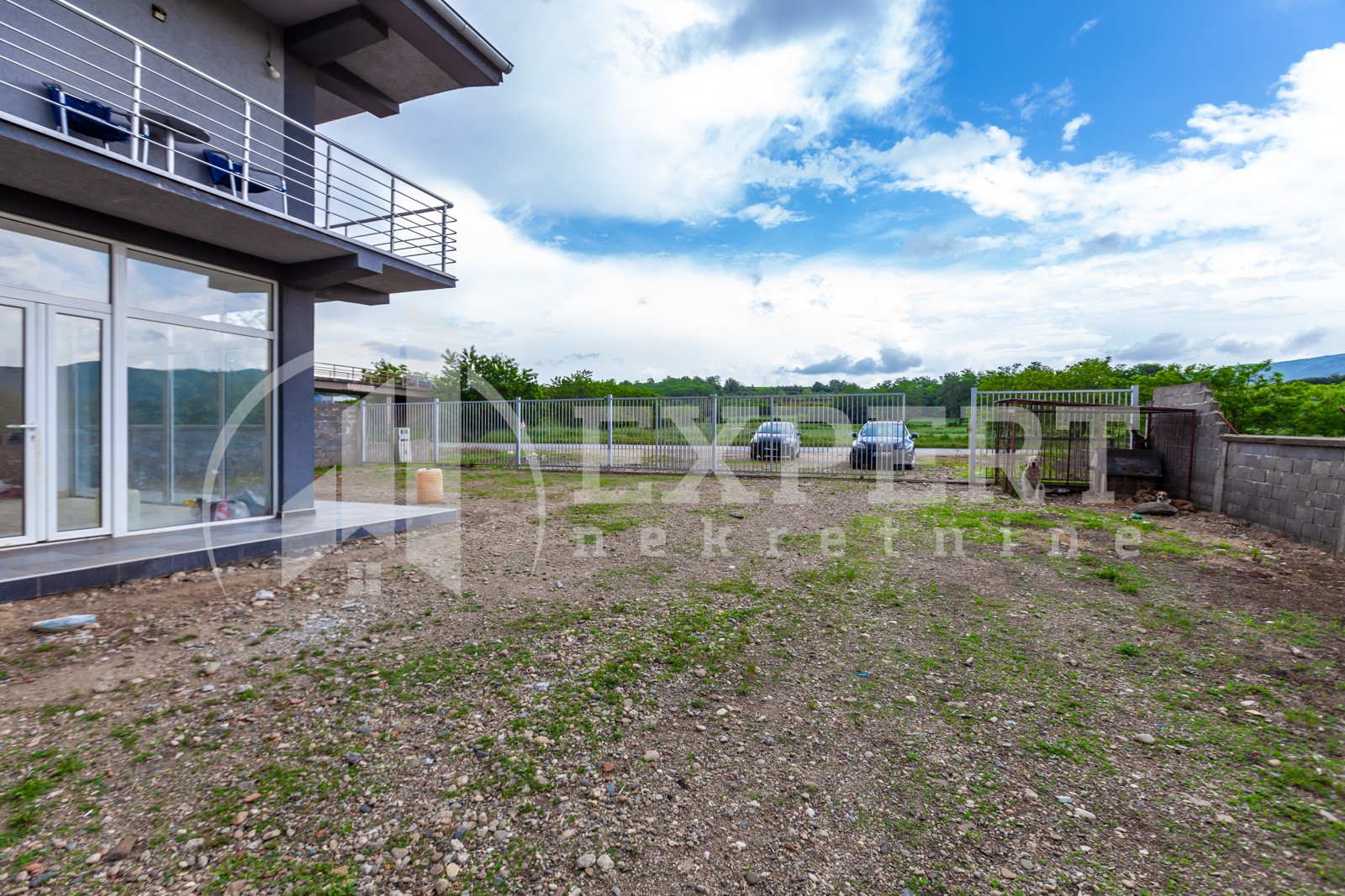 četvorosobna kuća, 200 m2, Malošište, Malošište ID: i-011628 2