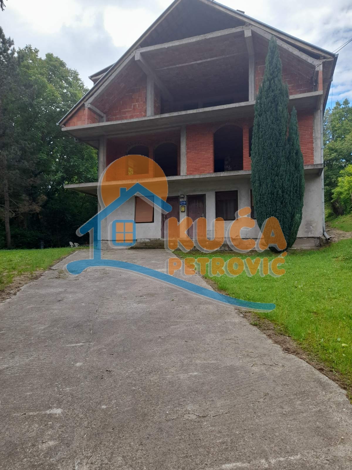 četvorosobna kuća, 990 m2, Palilula, Gabrovački put ID: p-011592 1