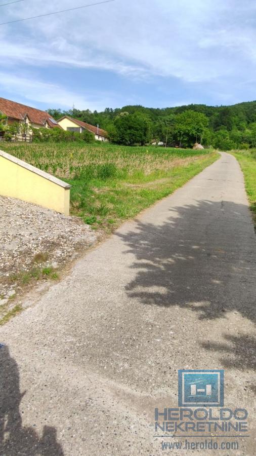 U ponudi velika parcela u turističkoj zoni Resave-Despotovac 5