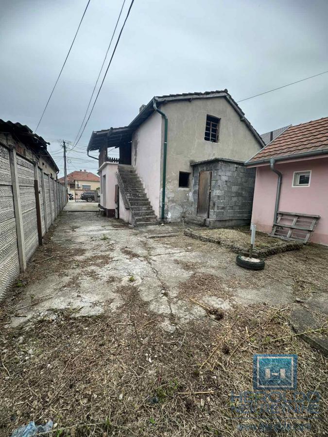 Na prodaju kuća u Ćupriji 9