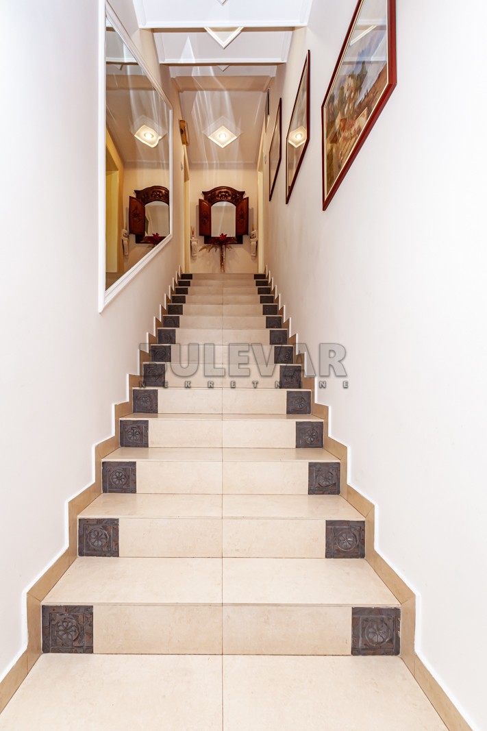 četvorosobna kuća, 220 m2, Palilula, Marka Jovanovića ID: p-011703 13