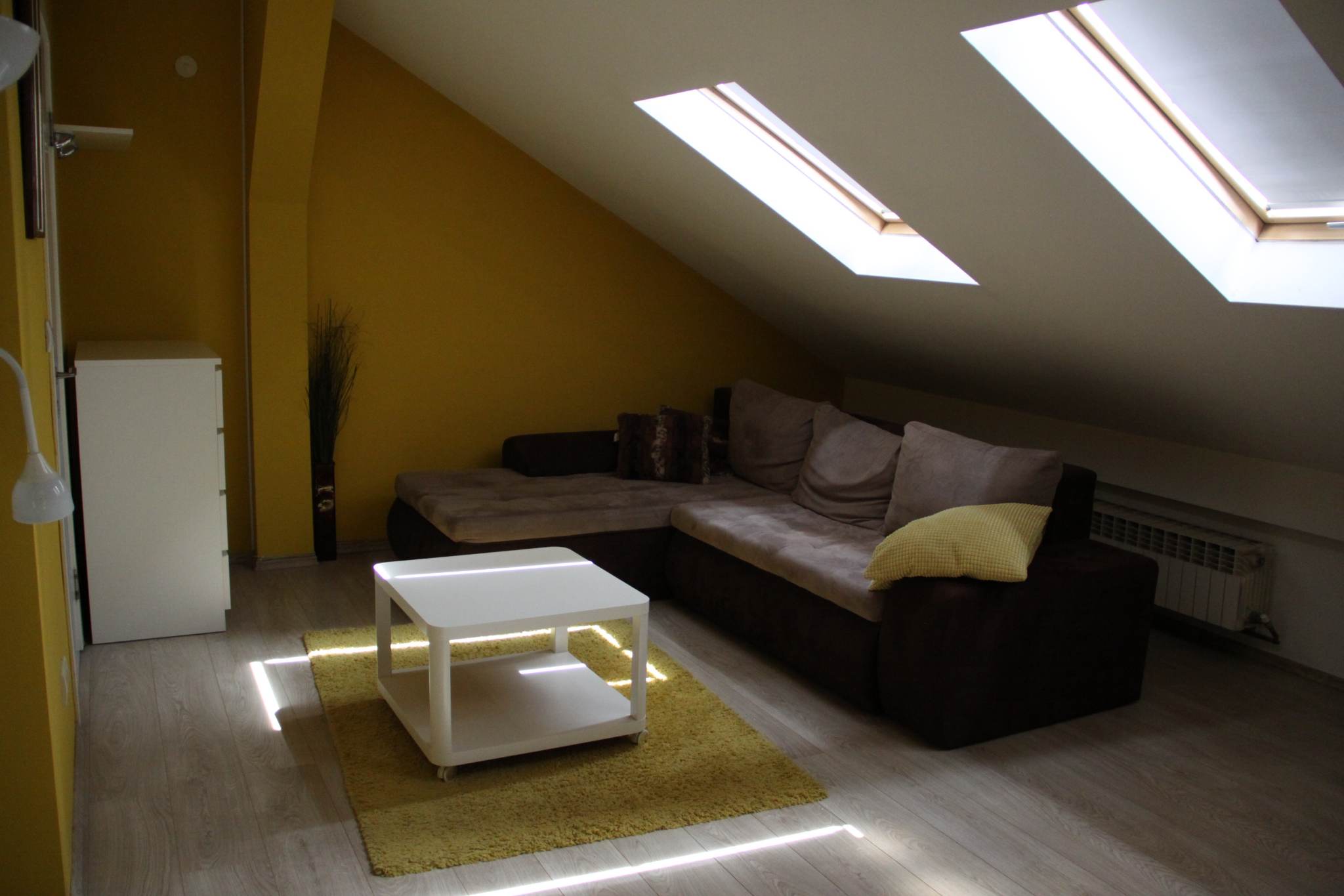 Izdajem stan u centru Pančeva 4