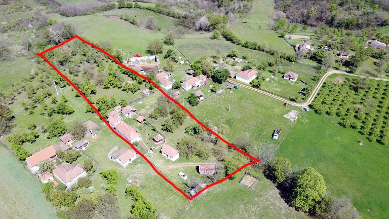 Porodicno imanje zaseok Robaje Mionica 3