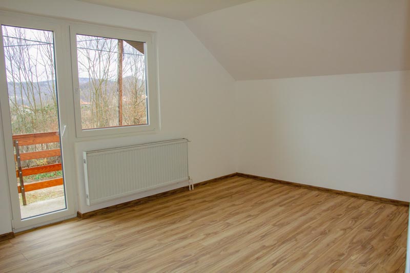 Potpuno renovirana kuca u Malom Zvorniku 5