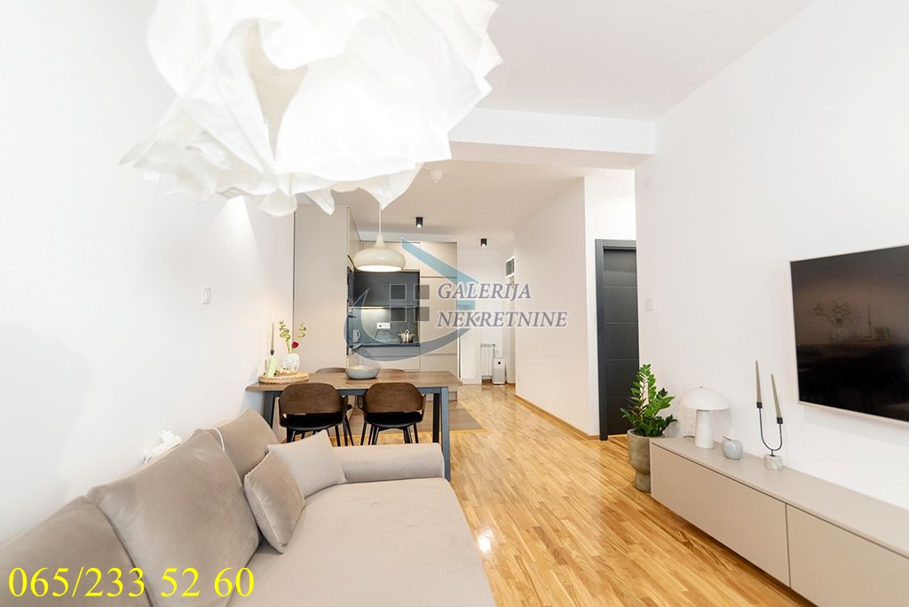 Vračar  Južni bulevar   Šumatovačka 57m2 2