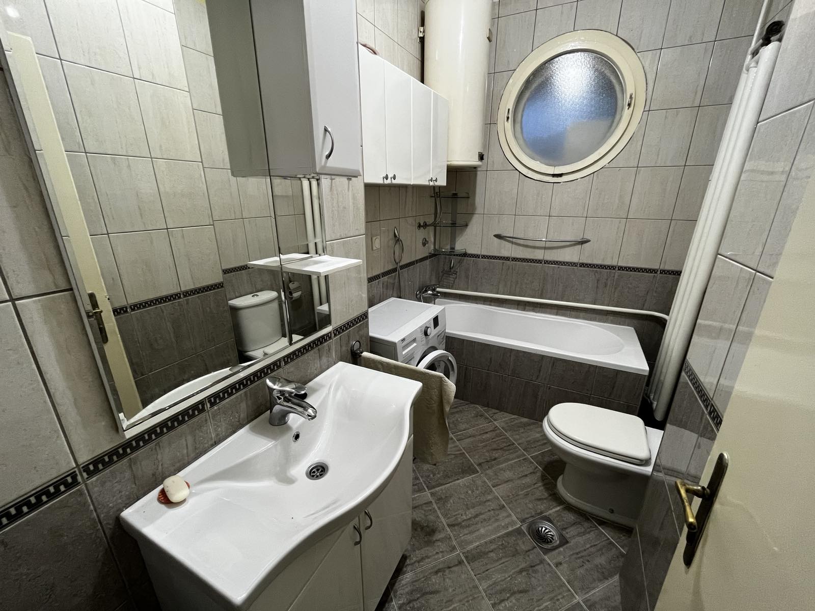 Namešten stan u centru Novog Sada 4