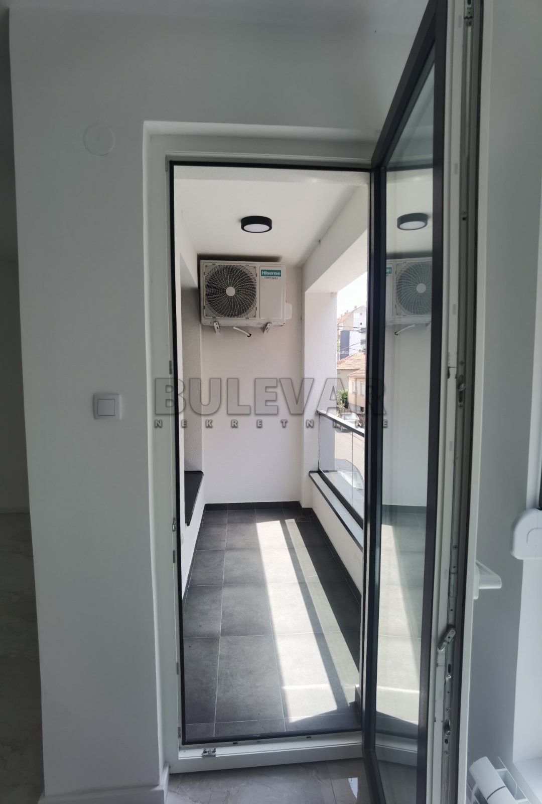 Trosoban stan, 60 m2, Dom zdravlja, Jovana Skerlića ID: i-011769 1