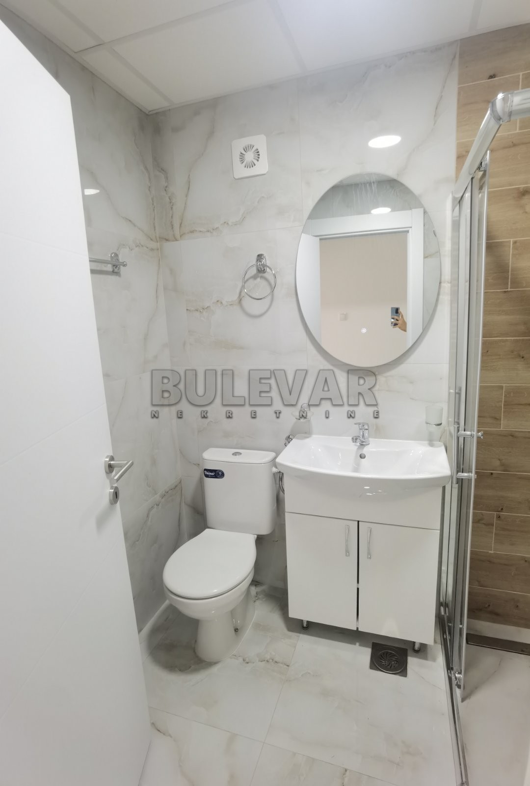 Trosoban stan, 60 m2, Dom zdravlja, Jovana Skerlića ID: i-011769 13