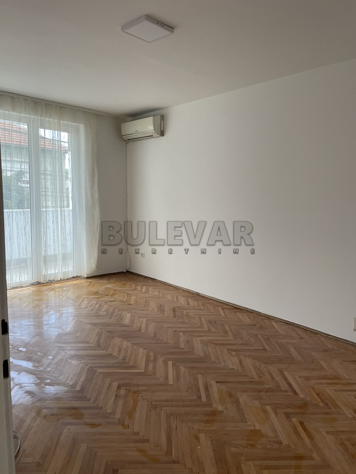 Trosoban stan, 68 m2, Centar, 7. jula ID: i-011773 1