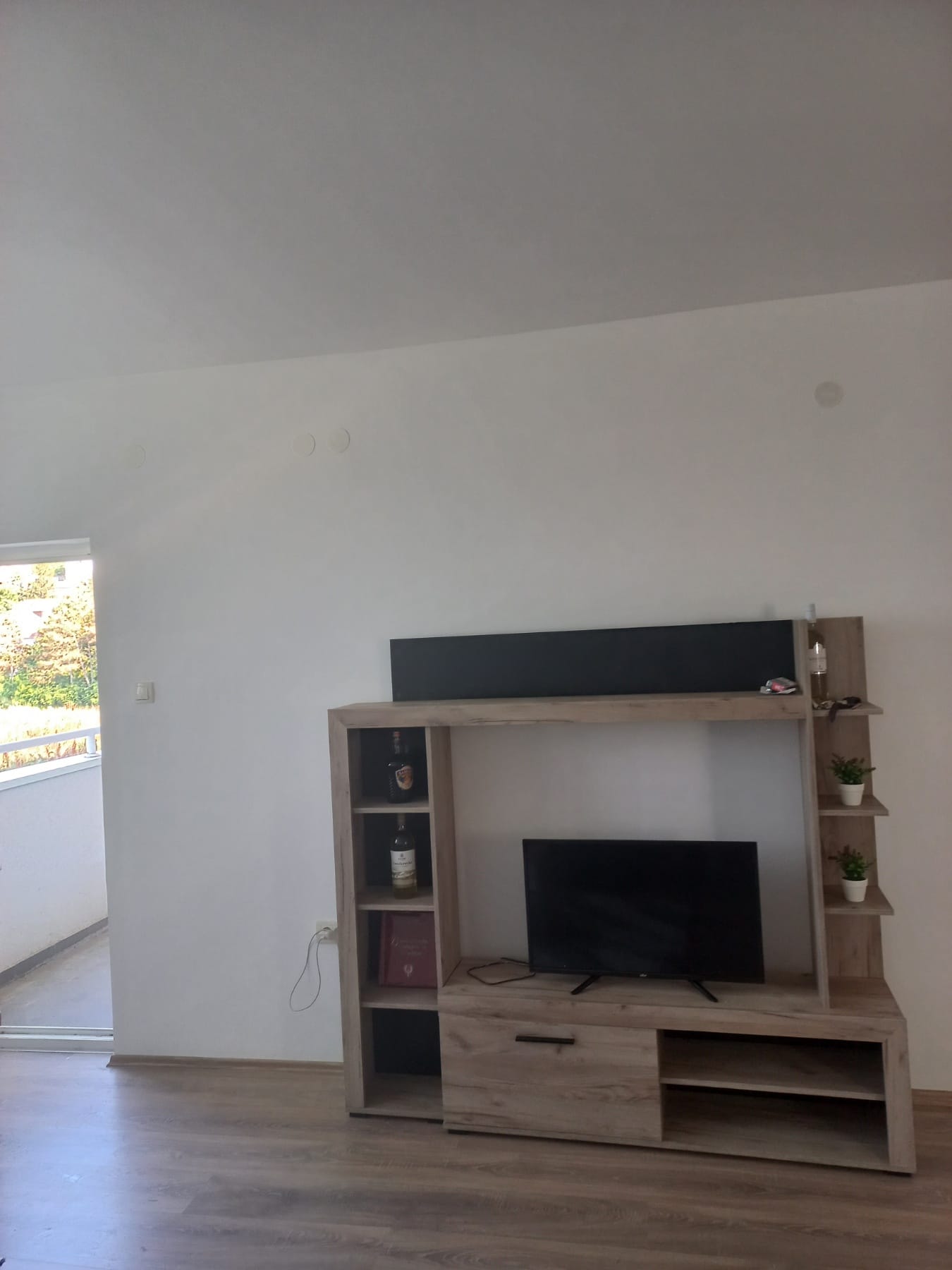 78m²  troiposoban stan  Niš Bubanj   izdavanje 6