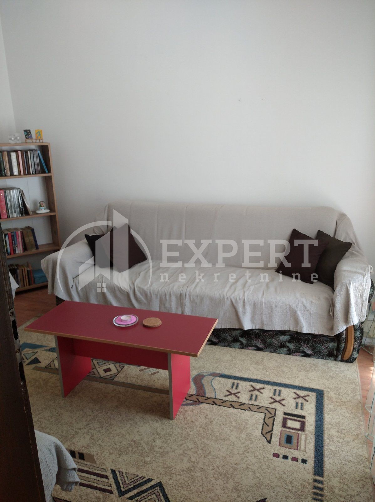 Trosoban stan, 58 m2, Filozofski fakultet, Ćirila i Metodija ID: i-09985 2