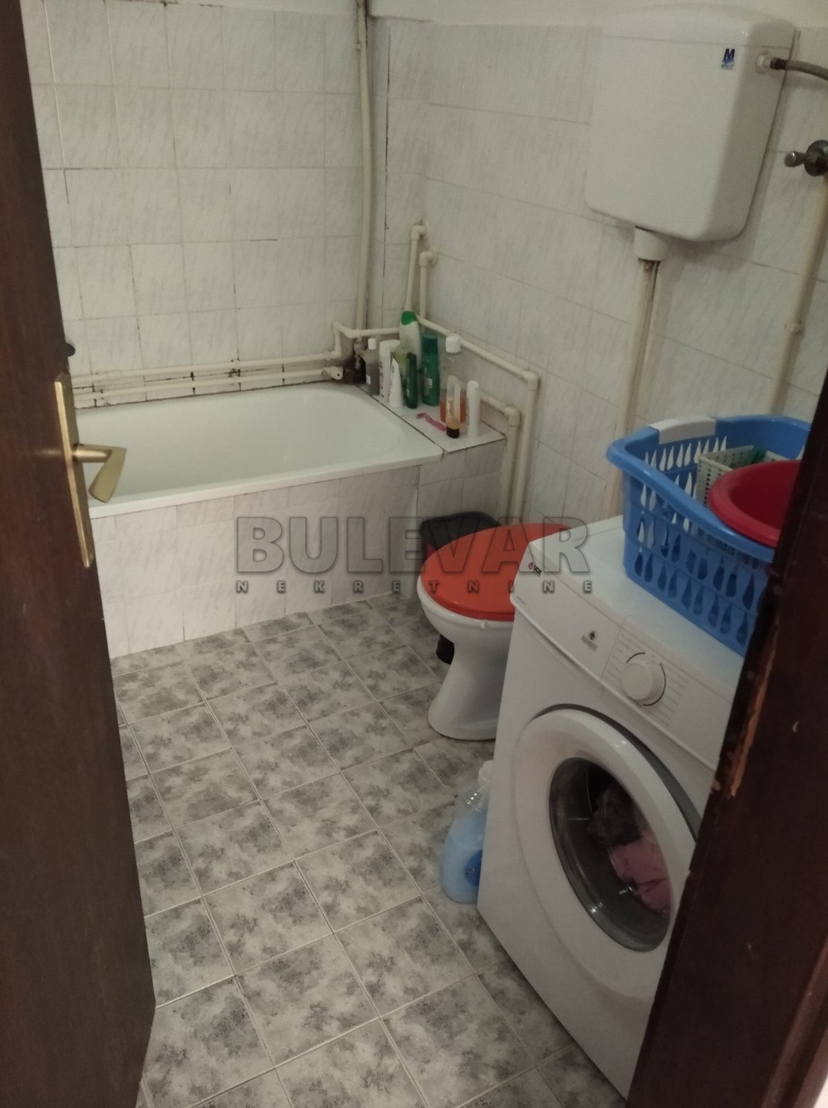 Trosoban stan, 58 m2, Filozofski fakultet, Ćirila i Metodija ID: i-09985 8