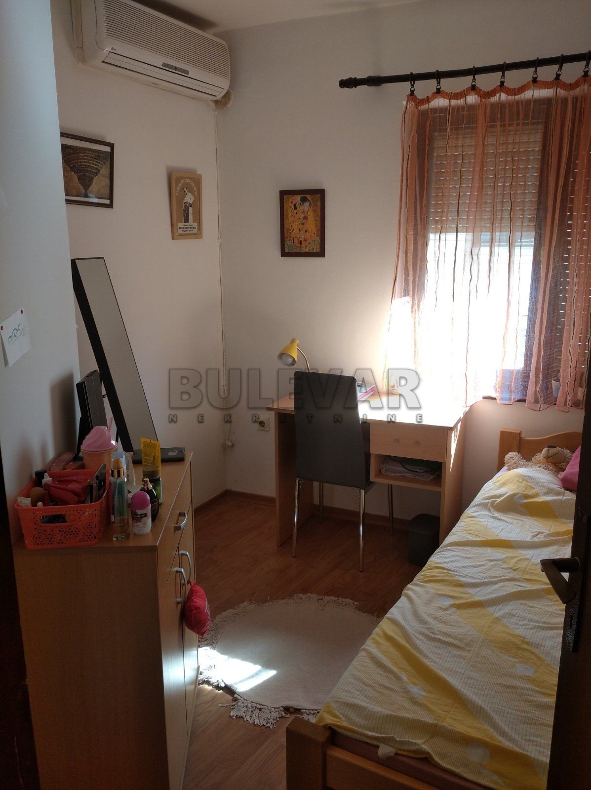 Trosoban stan, 58 m2, Filozofski fakultet, Ćirila i Metodija ID: i-09985 6