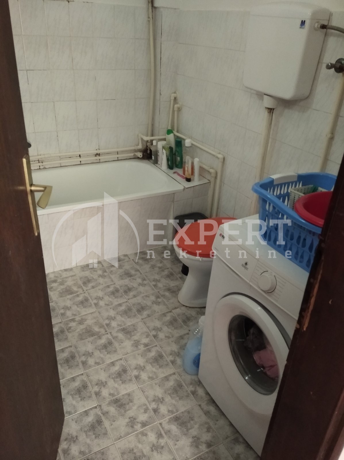 Trosoban stan, 58 m2, Filozofski fakultet, Ćirila i Metodija ID: i-09985 8