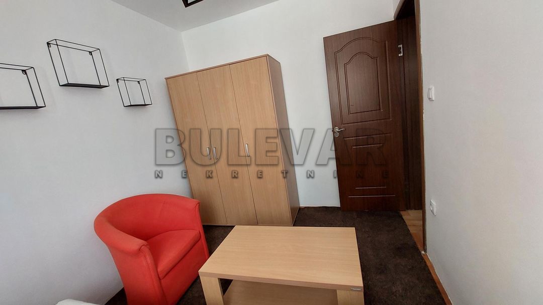 četvorosoban stan, 74 m2, Centar, Josifa Pančića ID: i-09745 9