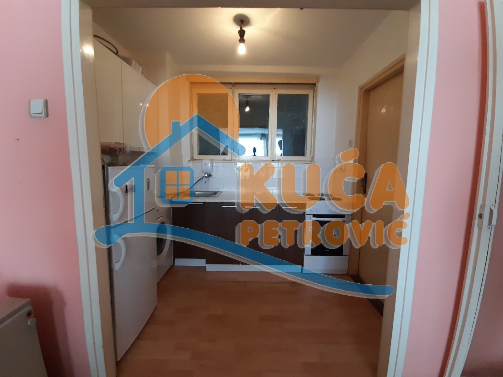 Dvosoban stan, 50 m2, Centar, Obrenovićeva ID: i-04272 4