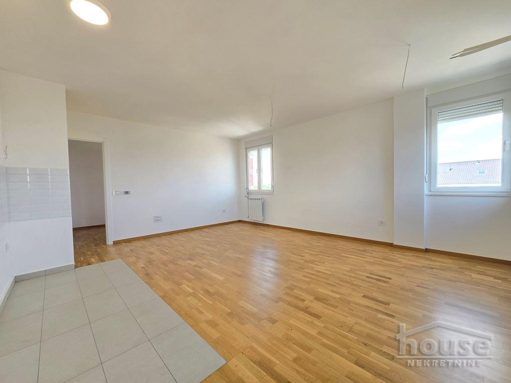 Stan,PETROVARADIN,PETROVARADIN 80m2,156650€ , ID: 1061837 3