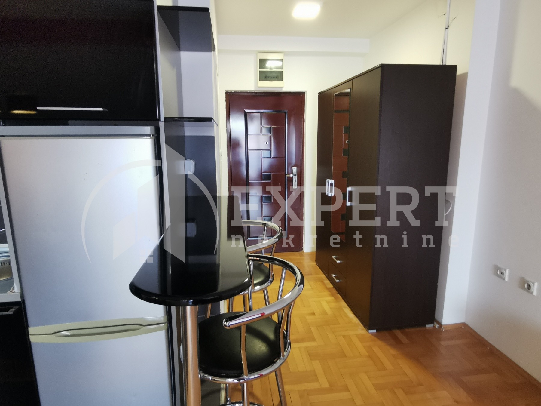 Jednosoban stan, 48 m2, Centar, Stojana Novakovića ID: i-09007 4