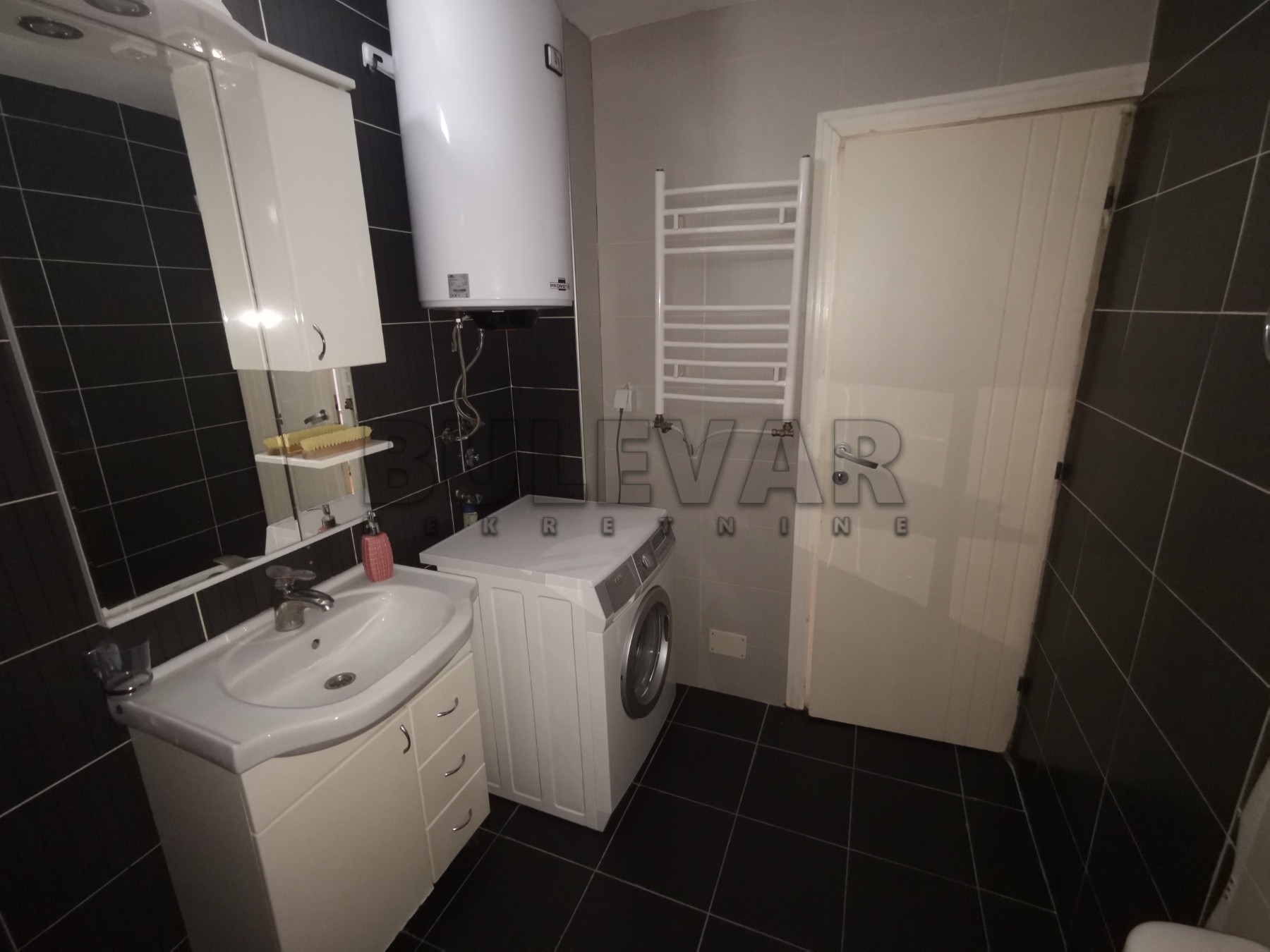 Jednosoban stan, 48 m2, Centar, Stojana Novakovića ID: i-09007 12