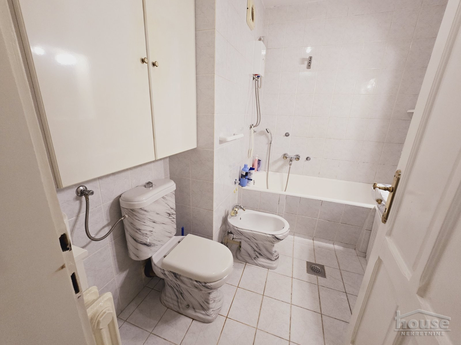 Stan,NOVI SAD,CENTAR 118m2,345050€ , ID: 1061758 17