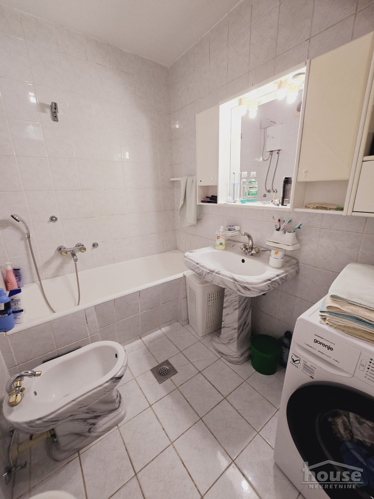 Stan,NOVI SAD,CENTAR 118m2,345050€ , ID: 1061758 15