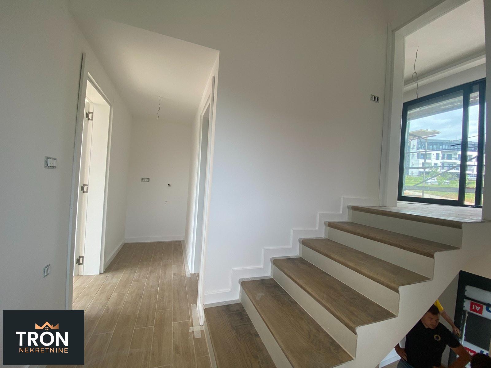 Kuće u nizu  71m2 4