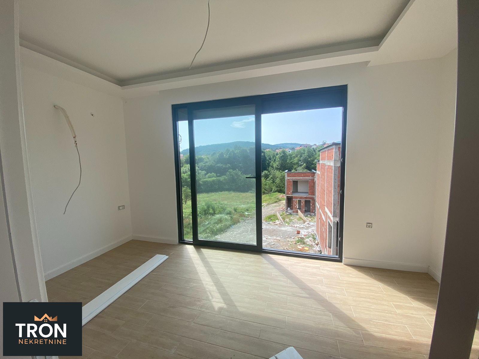 Kuće u nizu  71m2 3