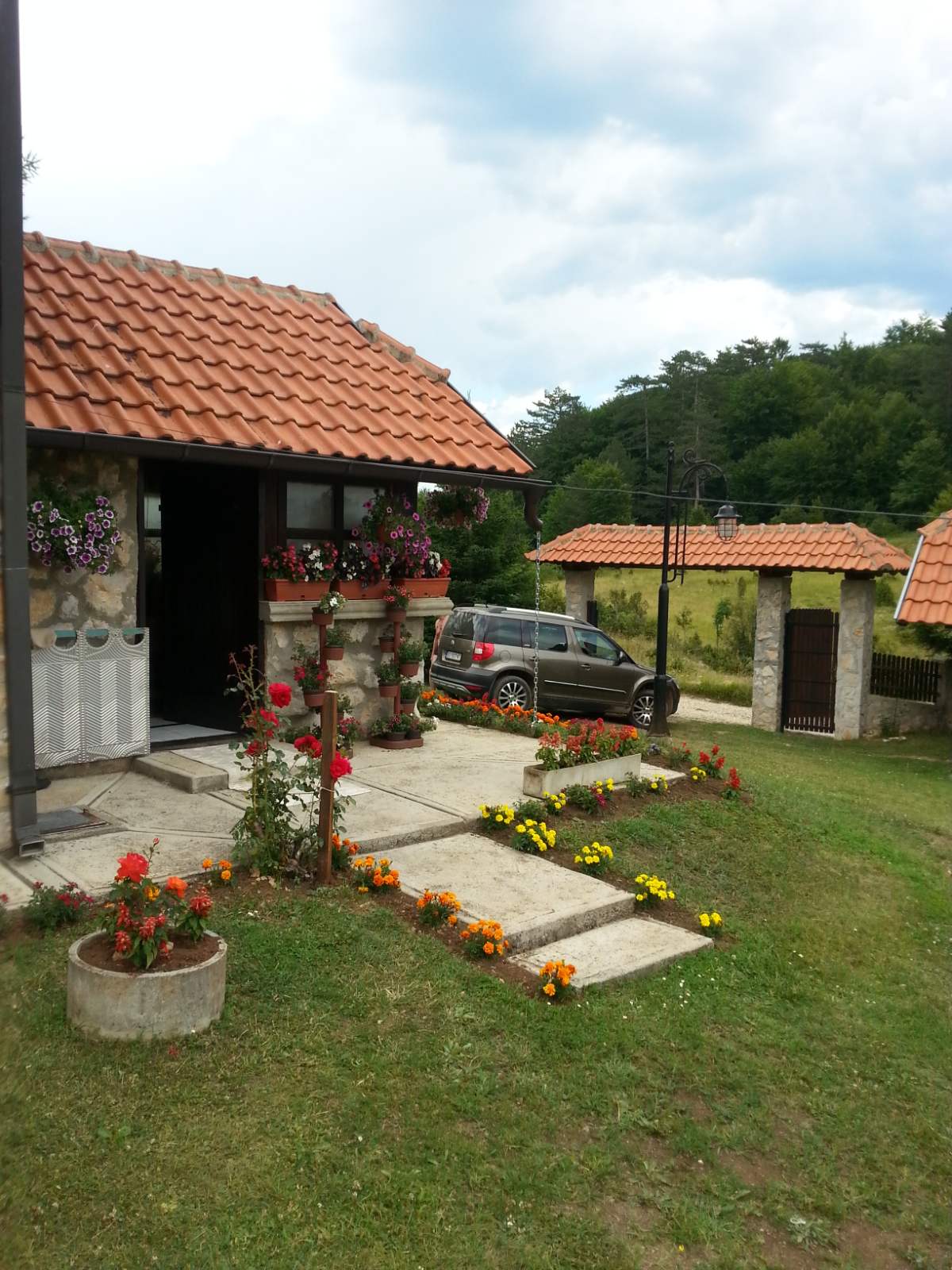 Viseporodicna kuca na Zlatiboru 4