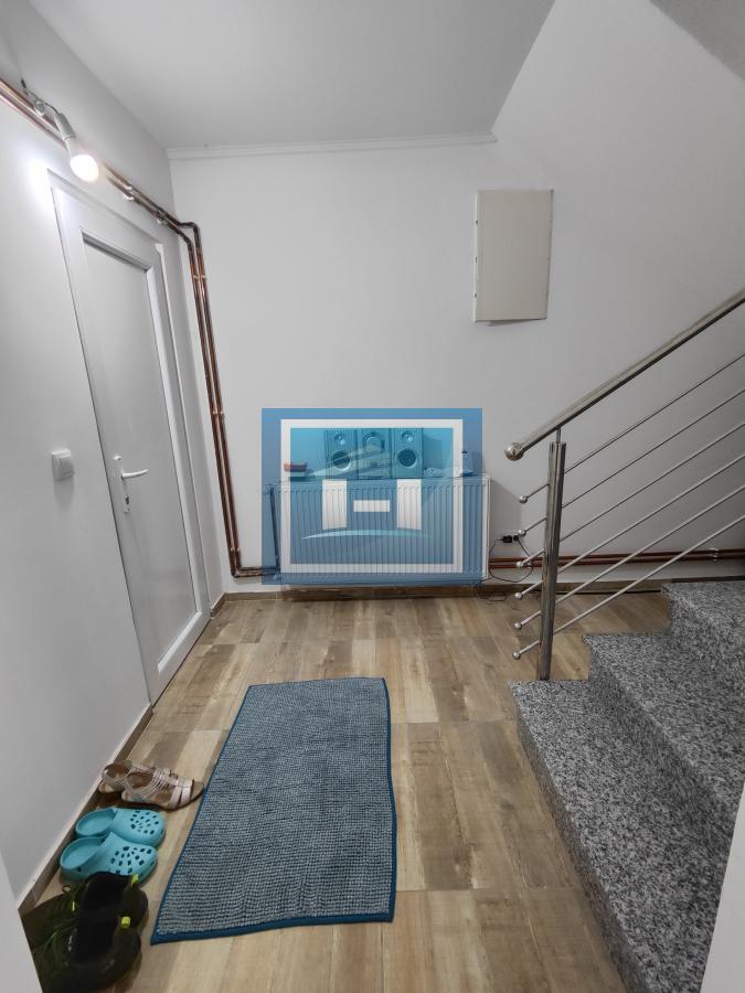 Legalizovana moderno opremljena kuća u Donjem Štiplju 22